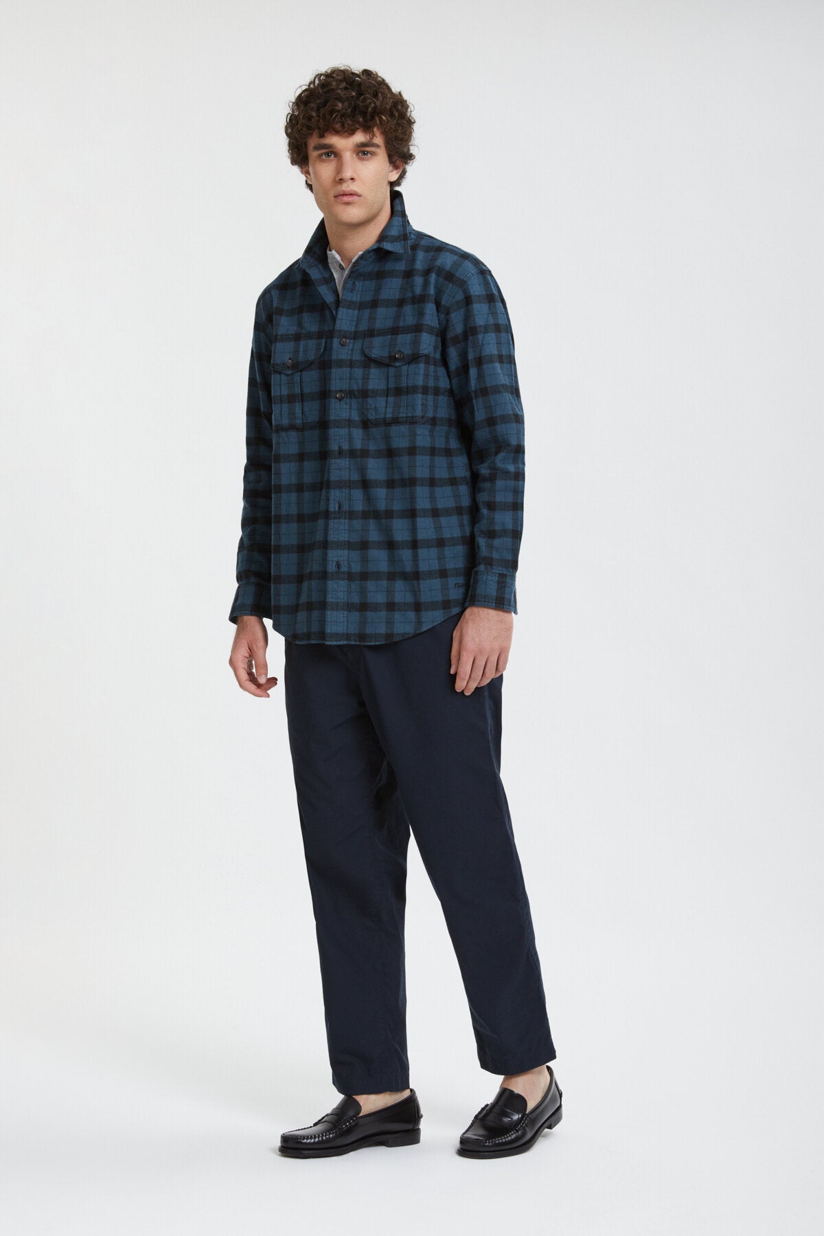 Filson Alaskan Guide Shirt – Vintage Wash Indigo Faded Black Navy Plaid – Men’s Cotton Flannel