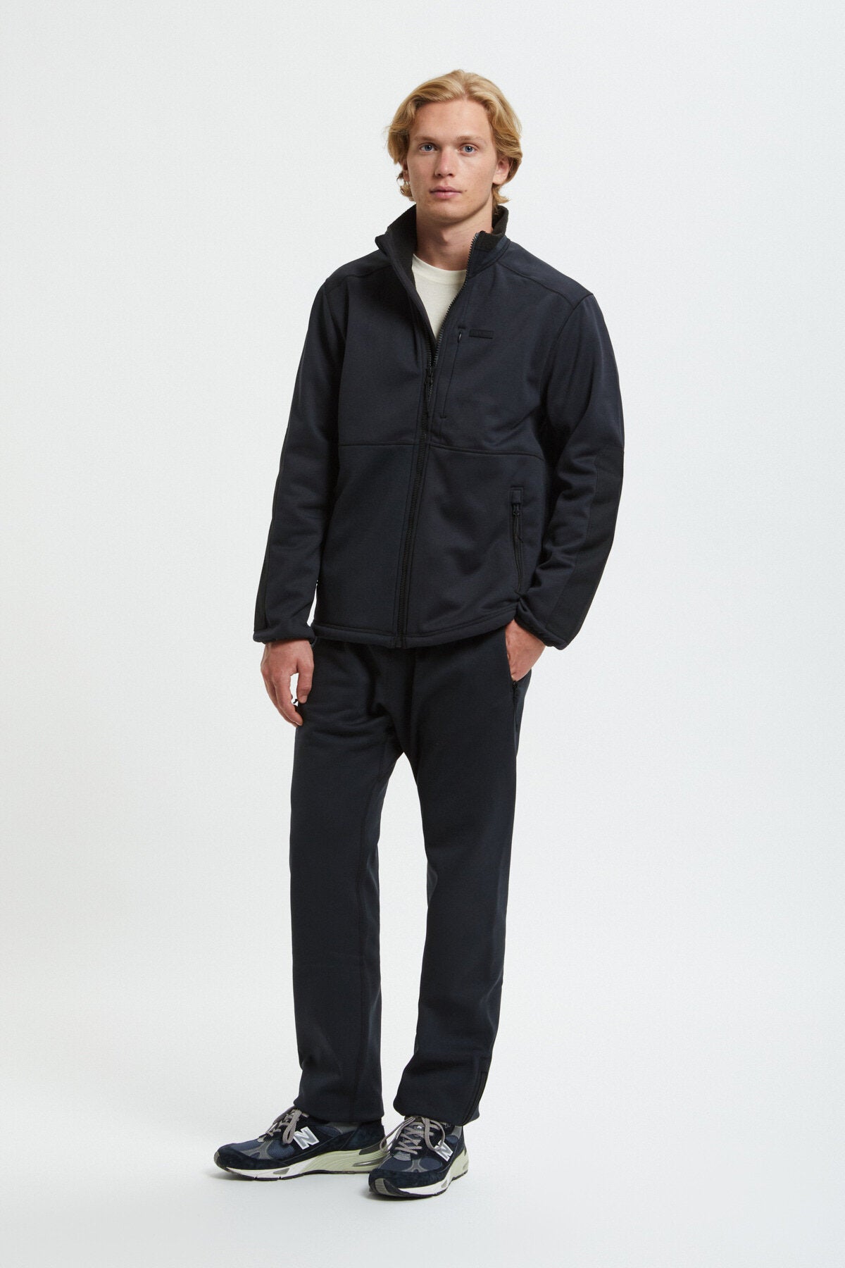 GRANITE SPIRE FLEECE JACKET Black by Filson Man | Men | WP Store