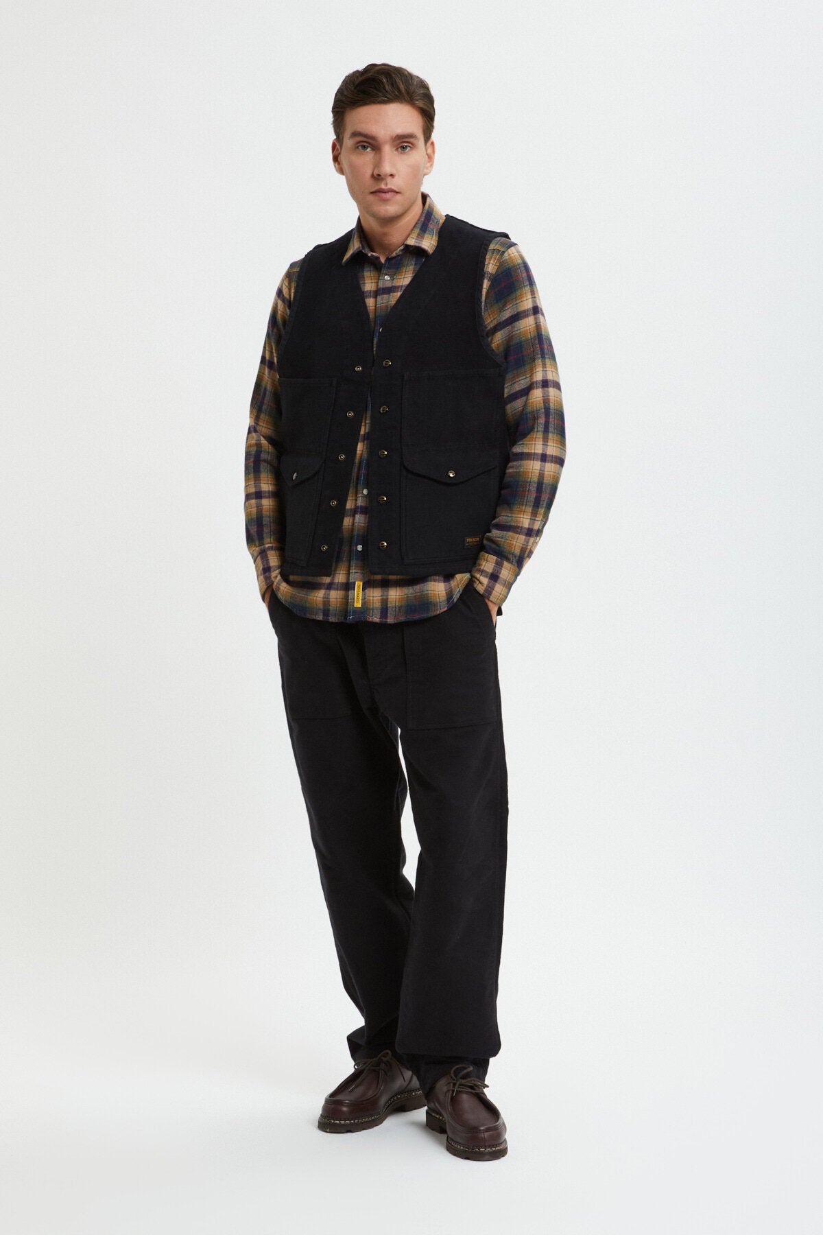BEARTOOTH CRUISER VEST Anthracite by Filson Man | Men | WP Store