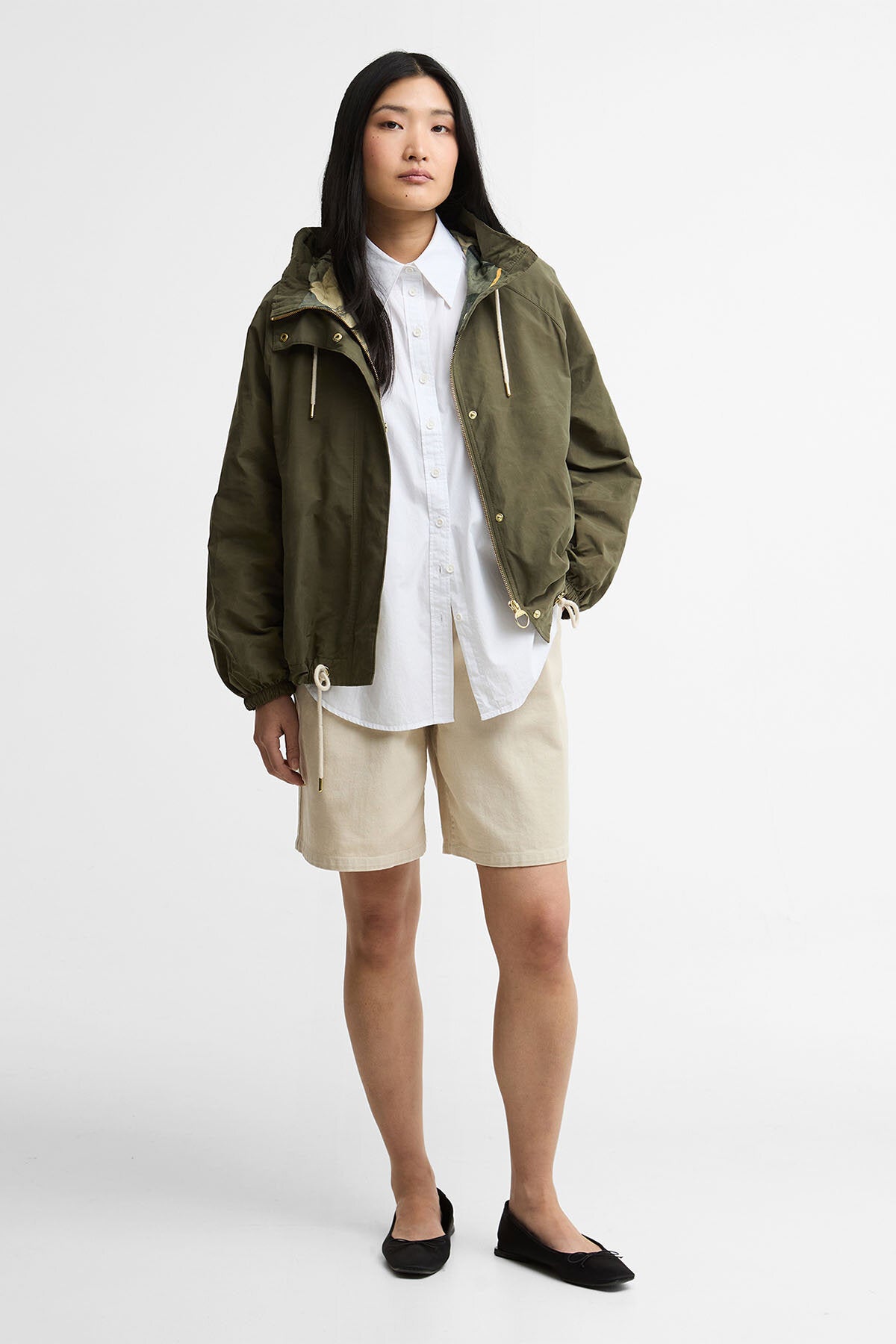 Hawkridge Showerproof Jacket Ivy green/ancient by Barbour Lady