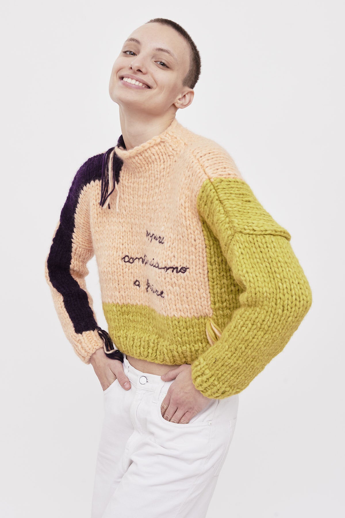 Cropped Embroidered Sweater – WPSTORE.COM