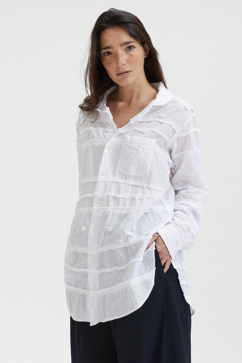 Long shirt with embroidery