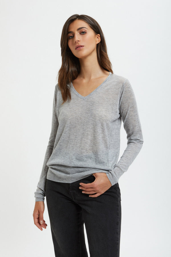 V-neck jumper