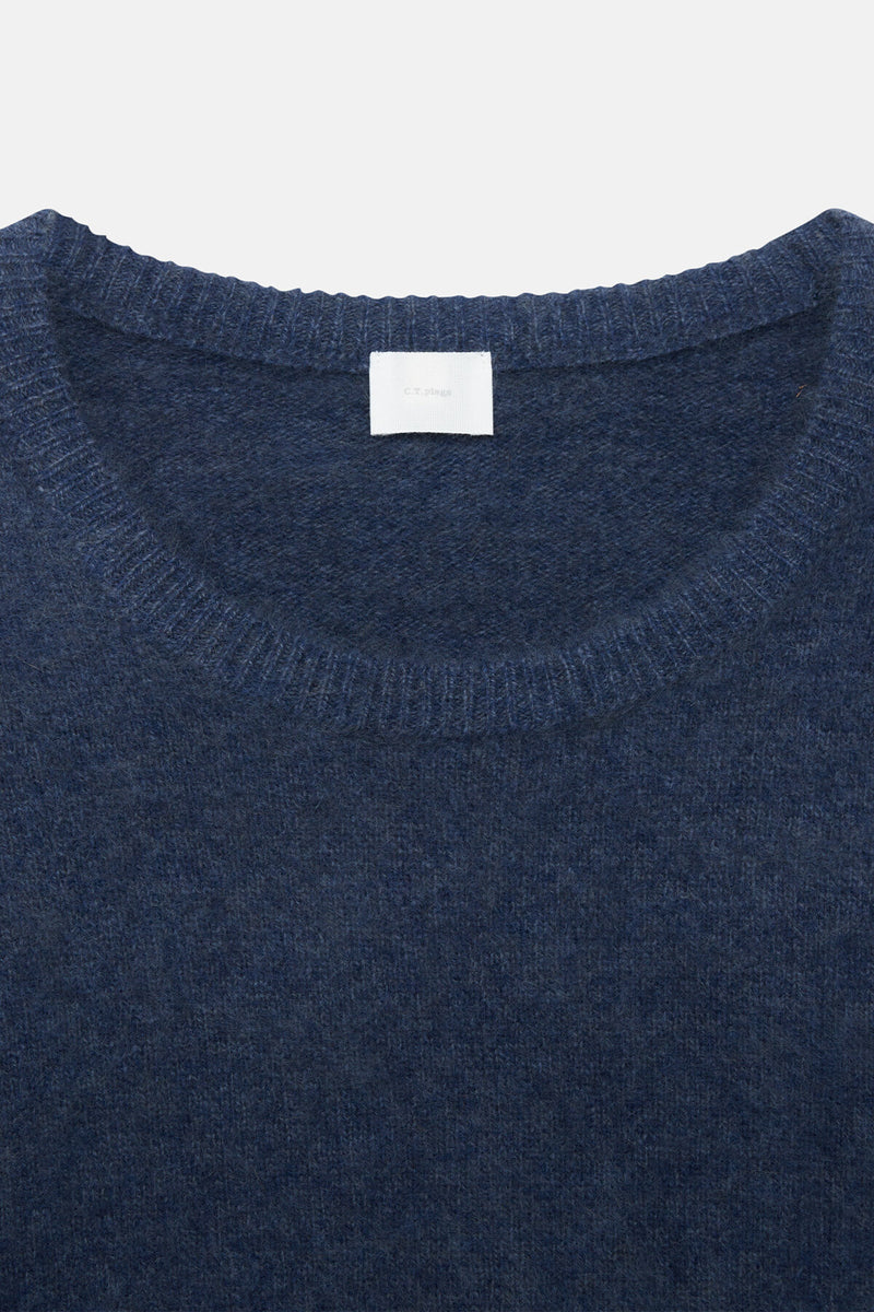 Long-sleeved crew-neck pullover