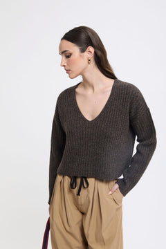 Maglione a maniche lunghe con scollo a V