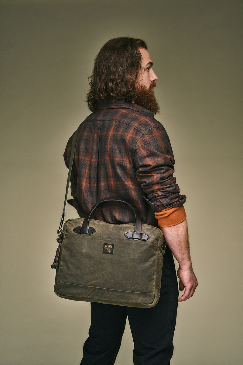 TIN CLOTH COMPACT BRIEFCASE Otter green by Filson Man Men WP Store