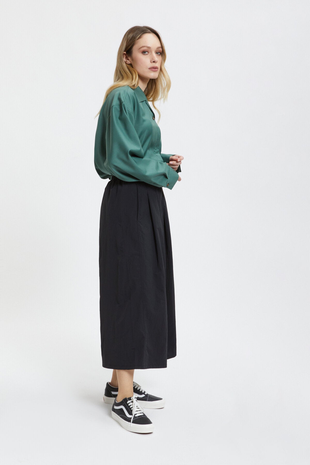 よしGRAMICCI NYLON FLARE PANT Gramicci Nylon Flare Pant | Urban Outfitters
