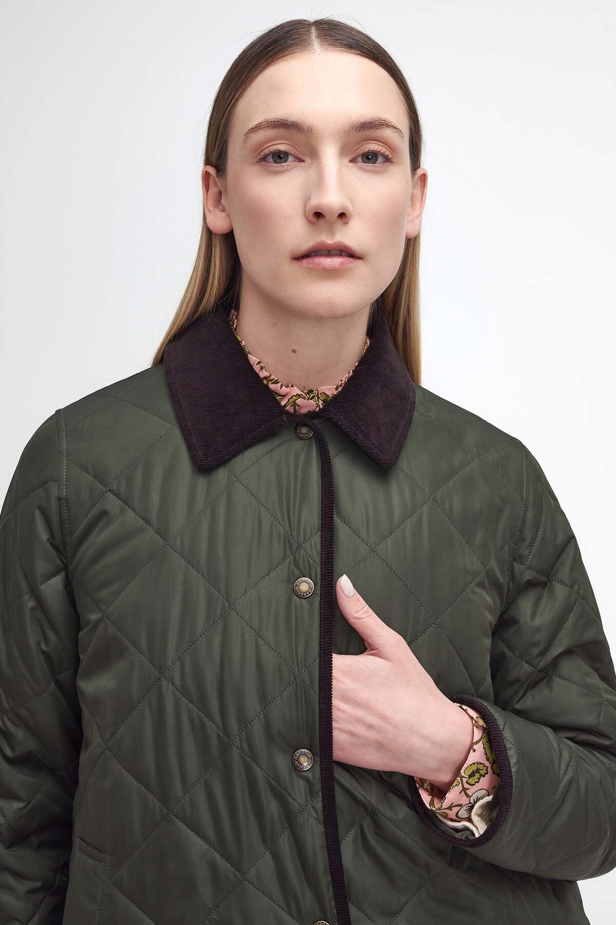 Isabella Quilted Jacket Olive/eyebright by Barbour Lady | Women
