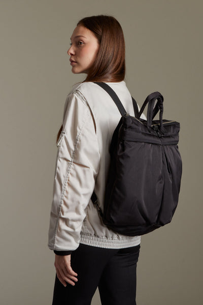 SW402G9007SPIEWAK_BLACK_WPS_5_  