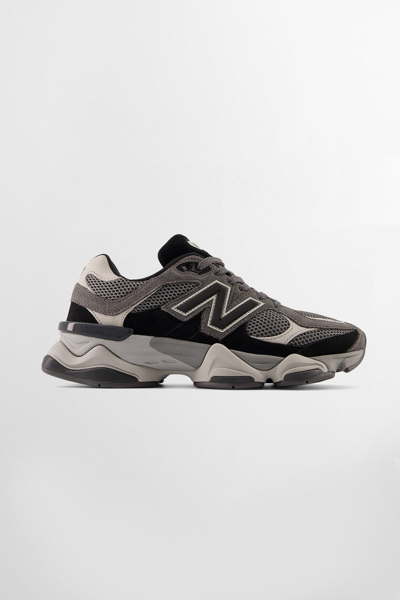 9060 Shoes