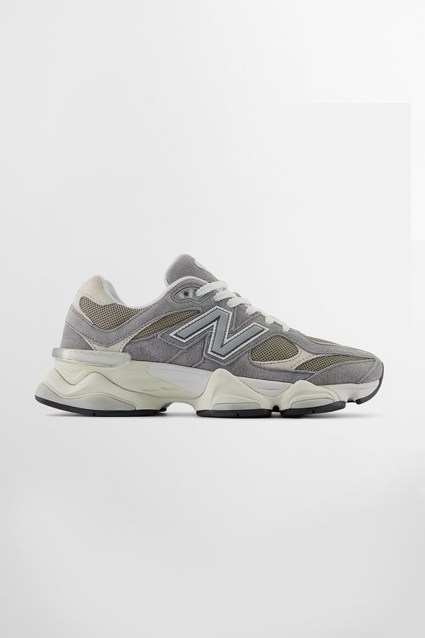 9060 Shoes