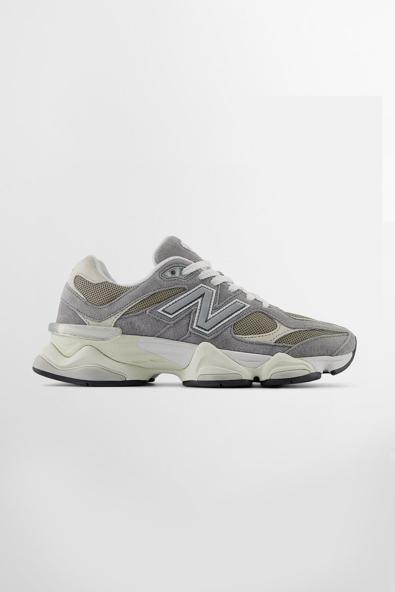 9060 Shoes