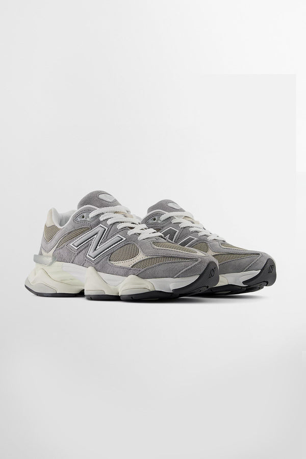 9060 Shoes