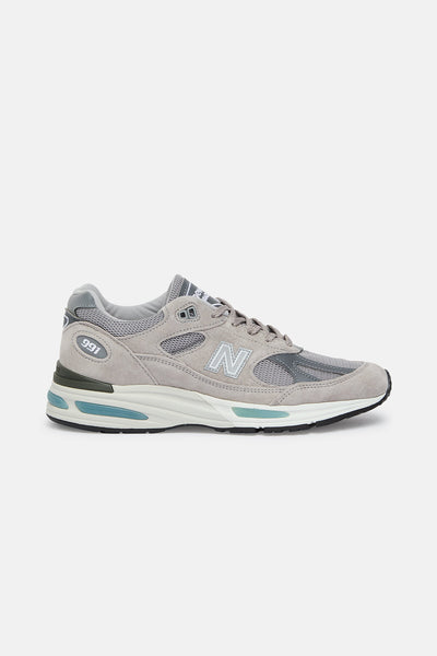 Lifestyle Sneakers Made in UK 991 V2 Grey d by New Balance Lifestyle Sneakers Made in UK 991 V2 Grey d by New Balance