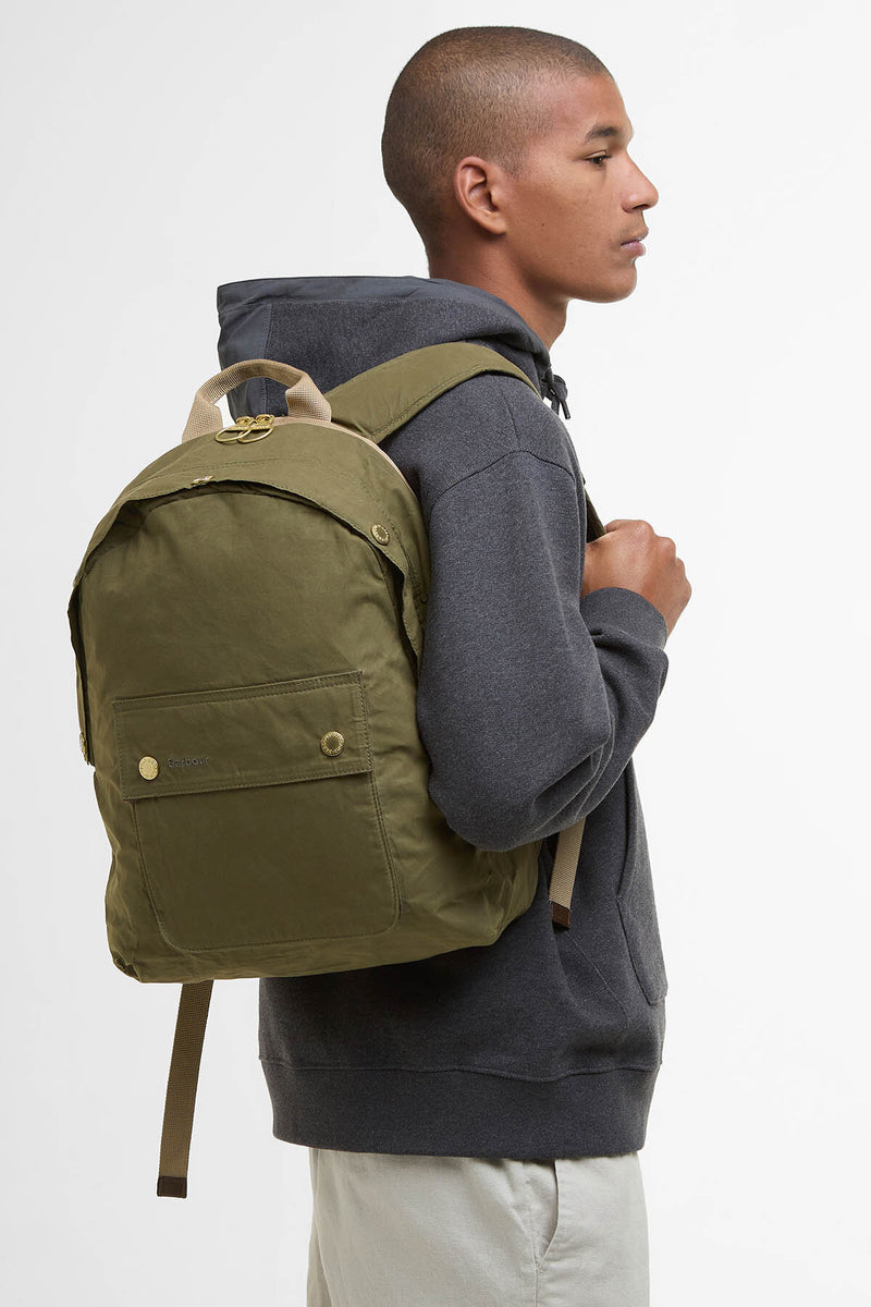 barbour laptop backpack Field Waxed O/S / Olive/Black Whether you prefer to sling it over your shoulder or carry it by hand Ladies Barbour International Qualify Backpack,