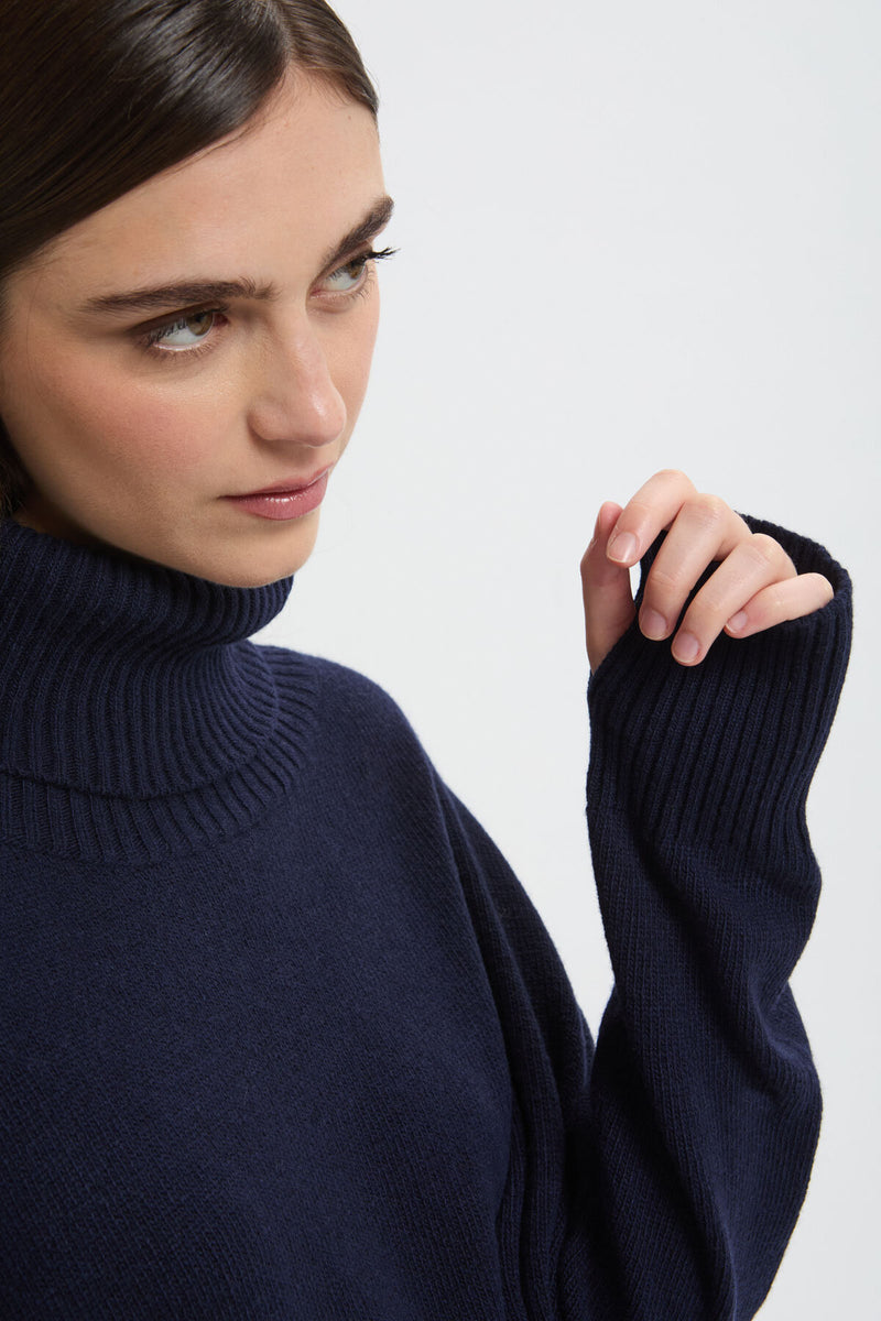 Ma'ry'ya navy blue wool turtleneck sweater
