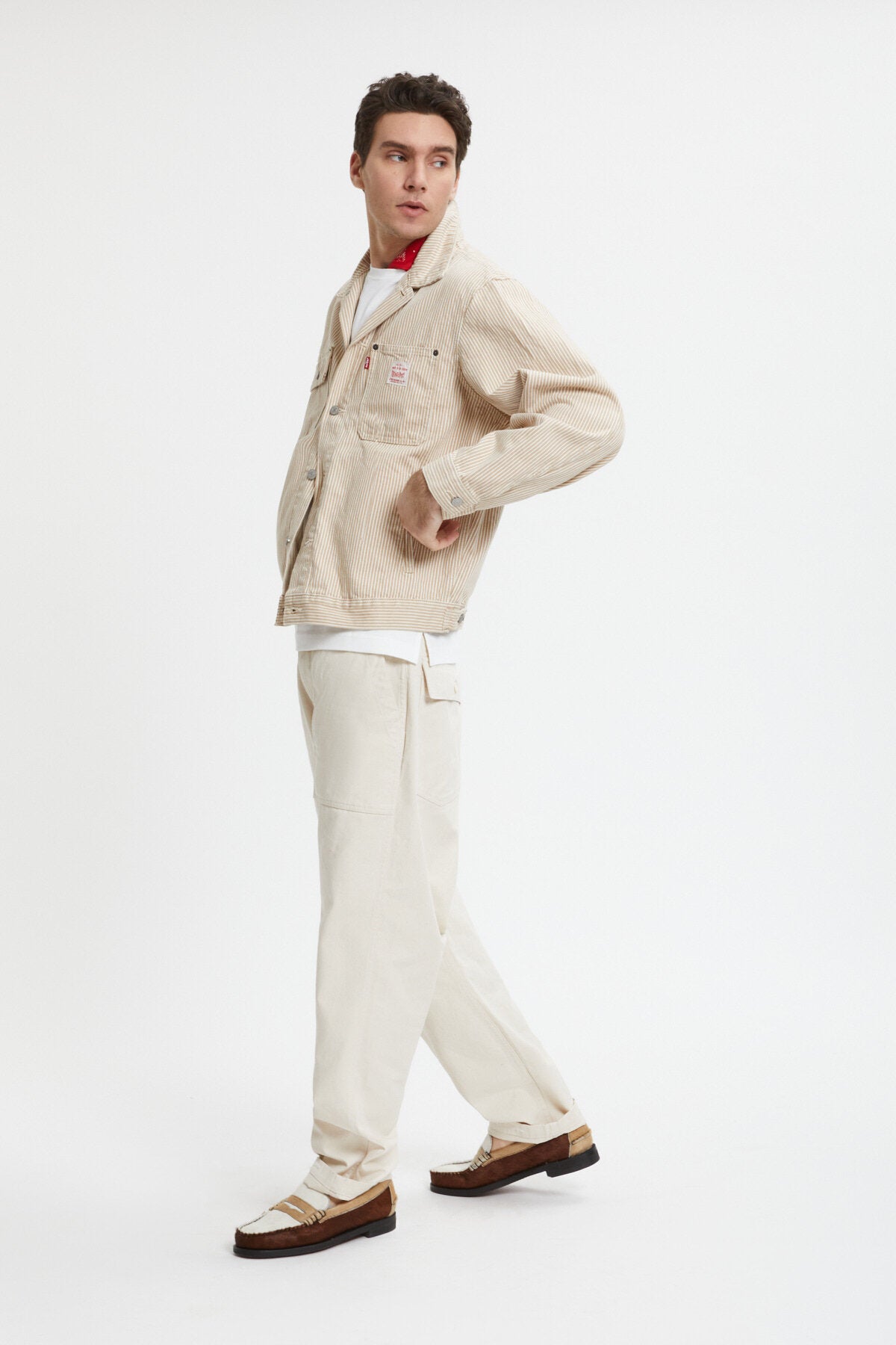 A48200010LEVISLVC_KHAKI_WPS_1_