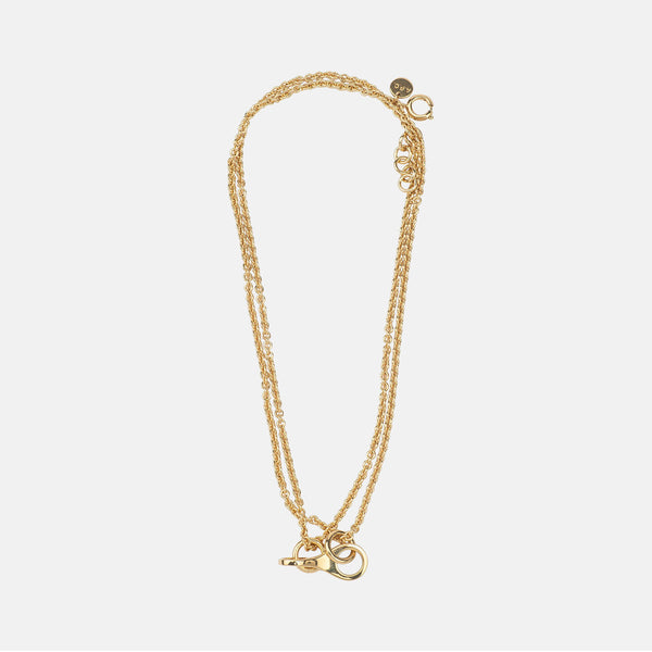 Collana con logo A.P.C