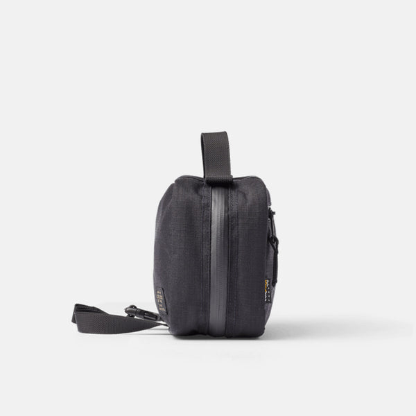 RIPSTOP NYLON TRAVEL PACK