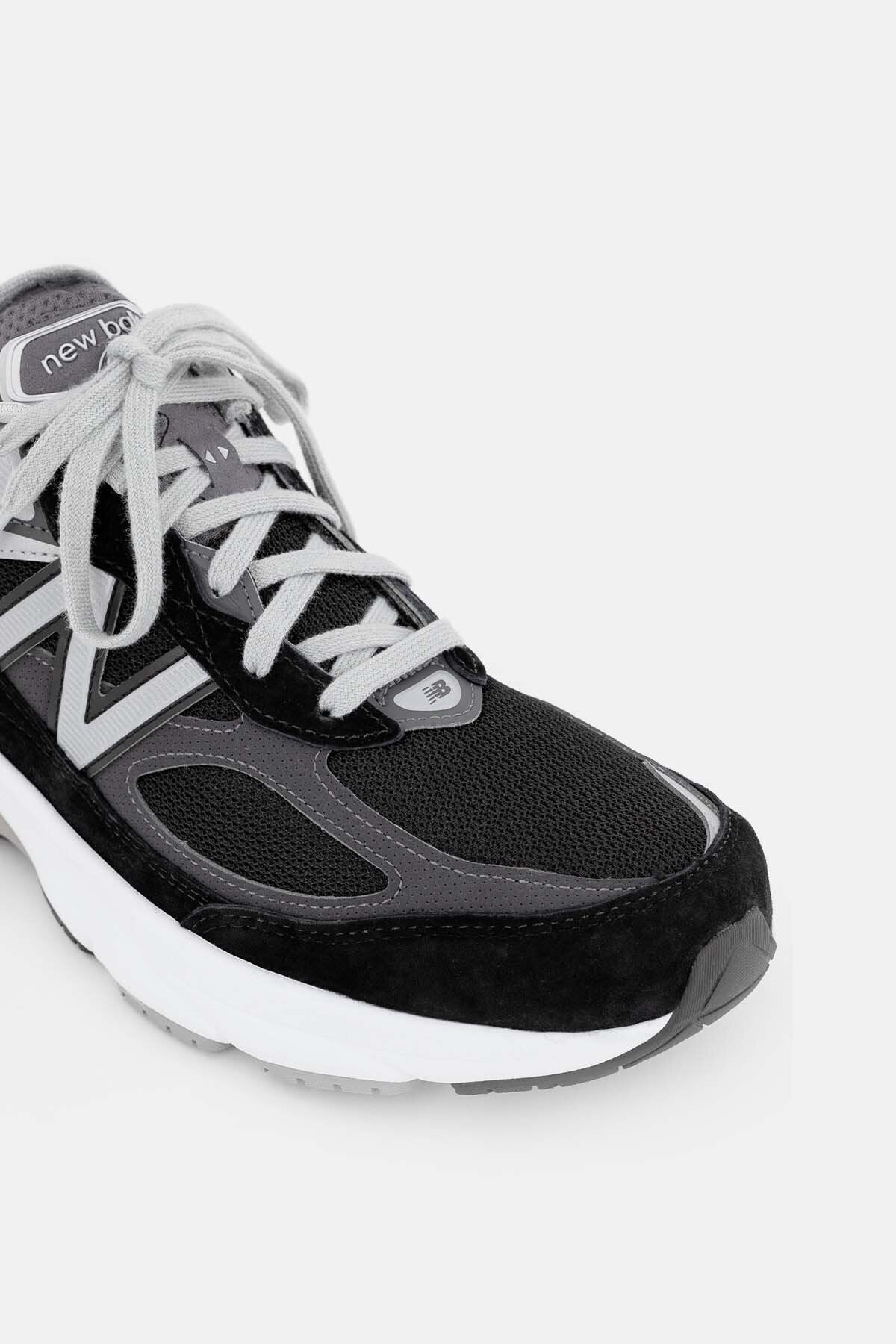 Sneakers 990 Black by New Balance | Men | WP Store