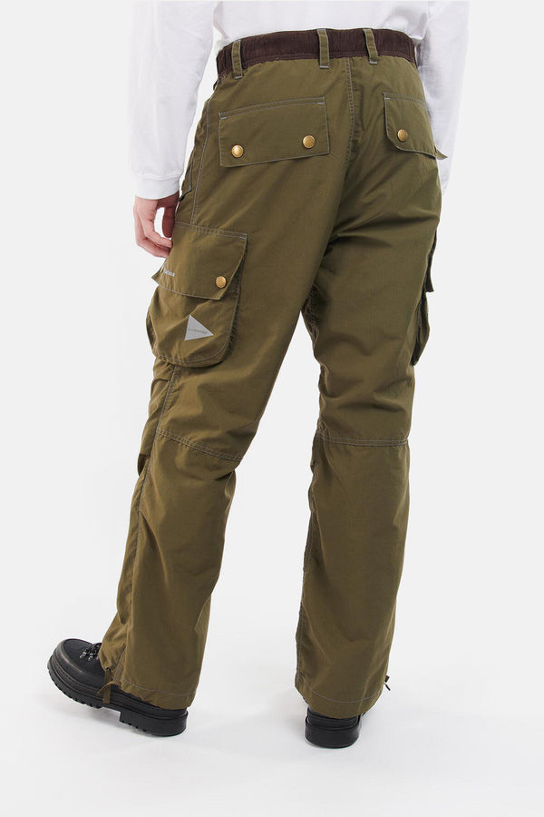 Pantaloni Barbour x And Wander